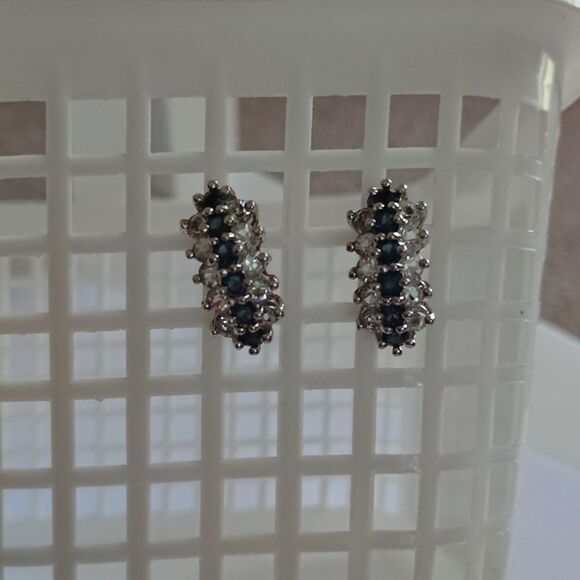 UO Cluster blue and crystal earrings - Picture 4 of 4